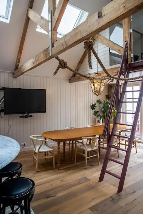 Boutique Haven: Elegant Villa Rotterdam Netherlands